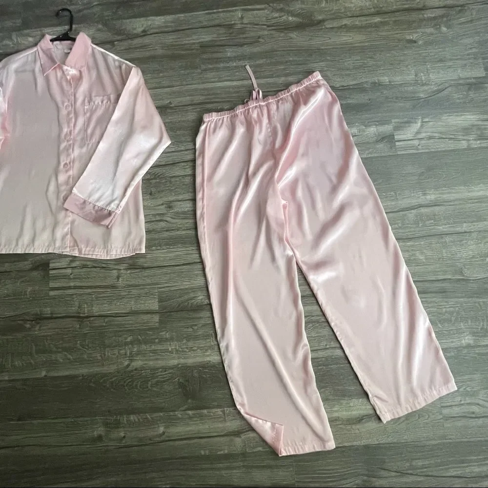 VICTORIA’S SECRET Vintage Light Baby Blush Pink Satin Pajama Pants Set
